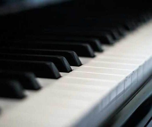 Lyric competition to celebrate Silver Jubilee