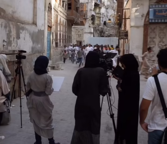 Professor emphasizes media studies’ interdisciplinary qualities